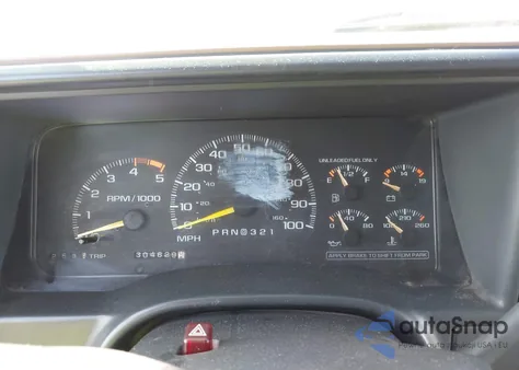 1995 GMC Suburban K1500 z USA, uszkodzony, nr VIN 1GKFK16K6SJ742410